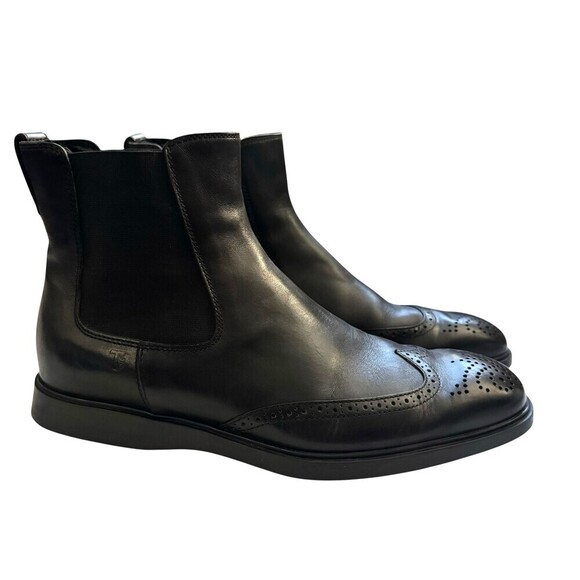 TOD\'S Mens Lug Sole Chelsea Boot Black Leather Size 7.5 wing tip detail main image 4